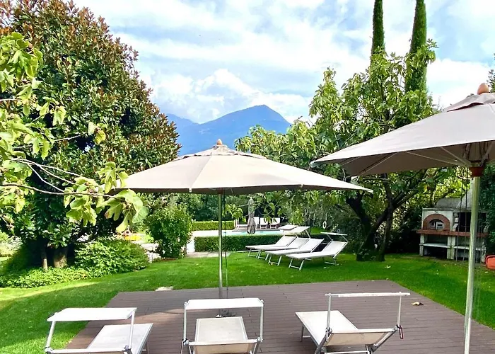 Abies Di Appartement Dongo